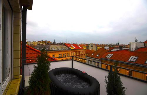 Prague 1 Apartment | Waterfront River Side Roof Top Apartment - Terrace with city view