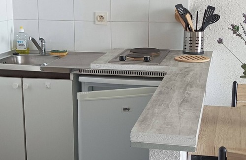 Moriani-Plage Apartment | Waterfront studio, sea-view terrace, direct access to the sea, parking.