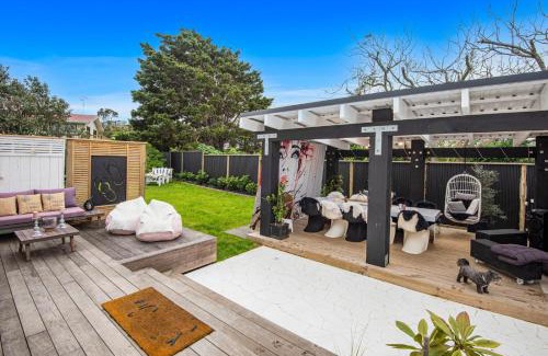 Ngunguru House | Waterfront Sunsets Studio