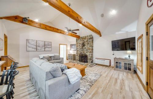 Texarkana House | Waterfront Texarkana Cabin Tranquil Acreage