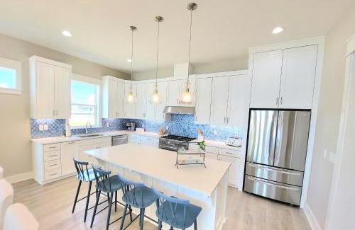 Rockport House | Waterfront Wonderland