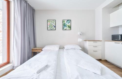 Old Town Apartment | Waterlane Island Deluxe 5B by Grand Apartments
