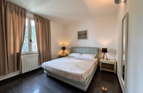 Meina Apartment | Waters Edge Apartment