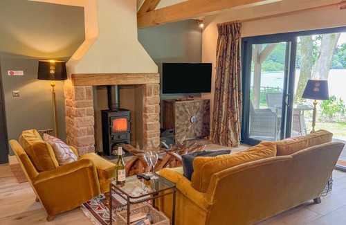 Wing Cottage | WATERS EDGE, romantic, luxury holiday cottage in Brampton, Cumbria
