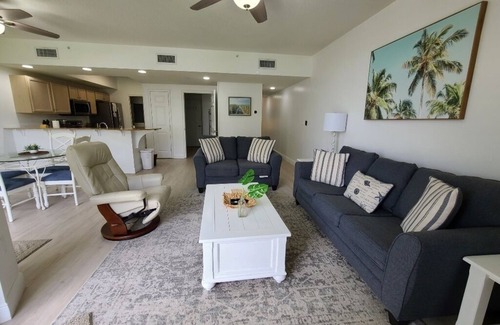 Fort Walton Beach Condo | WATERS EDGE unit 101- Heated pool and beach service included March- October