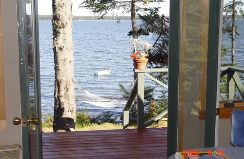 Gouldsboro Cottage | Watersedge Cottage on Picturesque Maine Coast