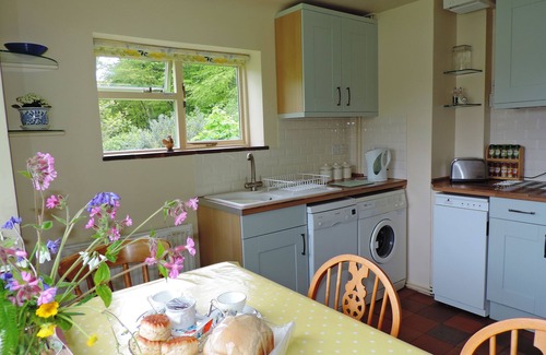 Mawgan Cottage | Waterside 16c Cottage No Neighbours, View, Boat, Foreshore, Garden. Very Private