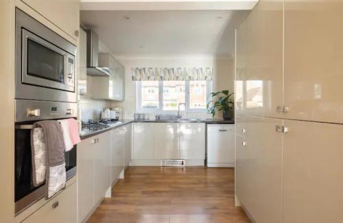 Abingdon House | Waterside 4BR on Abingdon Marina Access Oxford
