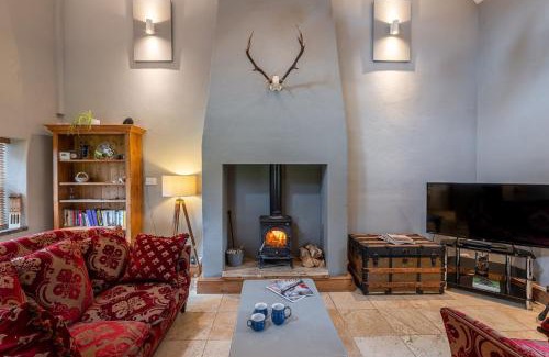 Markington House | Waterside Cottage
