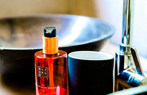 Grou Cabin | Waterside holiday home. Centrally situated in Friesland