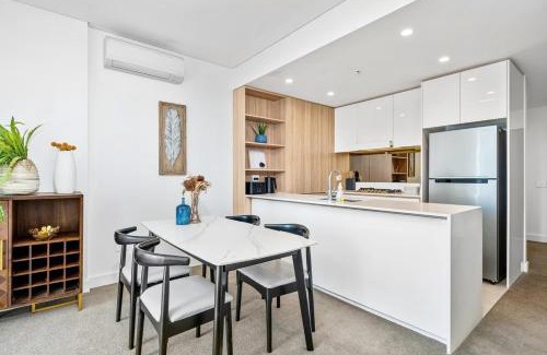 Wentworth Point Apartment | Waterview 1bedroom Plus Study Room at Wentworth Point