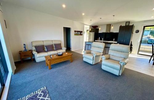 Cable Bay House | Waterview House
