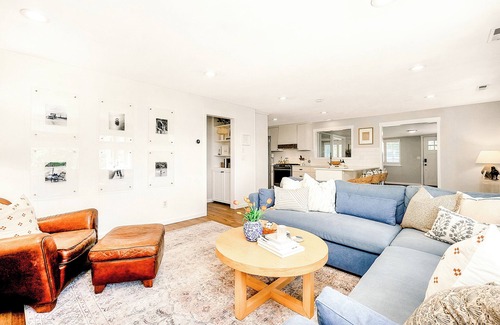 Poulsbo House | Waterview + Sunrises in this Contemporary Gem