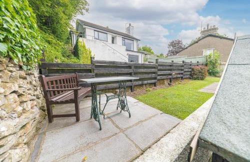 Staveley House | Wayside Bungalow