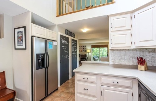 North Falmouth House | We are back! Exceptional home 3min to bike path,beach,restaurants. Private pool