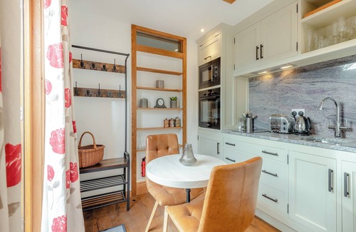 New Forest District Cottage | We love this luxurious, romantic holiday home.