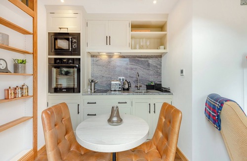 New Forest District Cottage | We love this luxurious, romantic holiday home.