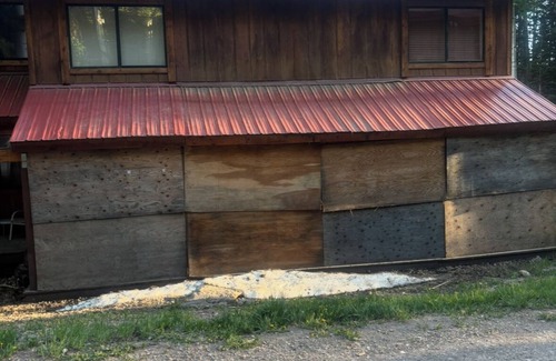 Beaver Condo | We offer an allergy free environment. Thank you for no pets.smoking, or vaping.