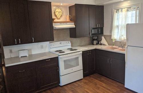 Eucha Cottage | WE'RE RIGHT ON THE LAKE WHERE THE FUN AWAITS -AS ALWAYS NO CLEANING FEES