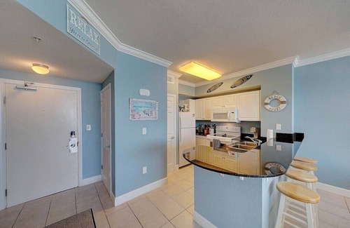 Panama City Beach Resort | Weekend Getaway ~ Sept 26 - 28th! Beautiful 2nd floor!