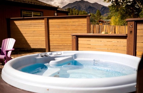 Salida Cabin | Weekend Getaway for Outdoor Recreation near San Isabel Forest in Colorado