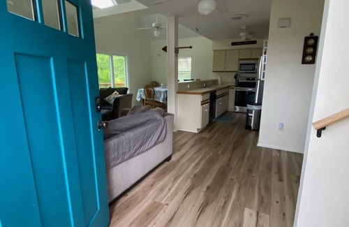 Weeki Wachee Gardens House | Weeki Wachee river ! REAL FLORIDA! Read OUR 5 STAR REVIEWS