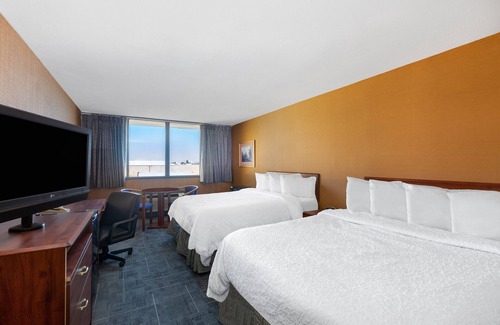 Gillette Hotel | WEEKLY/MONTHLY/DAILY/Free Breakfast/Clean Rooms