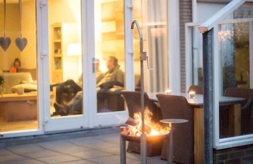 Ameland Apartment | Weidevilla 14 8 beds, 1 cot, 1 saunas and 2 bathrooms
