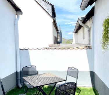 Winningen Apartment | WEINHOF Winningen Traumwohnung im „La Mosel
