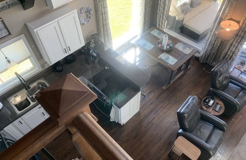 Cedar Bluff House | Weiss Lake Couples Getaway On A Private Point