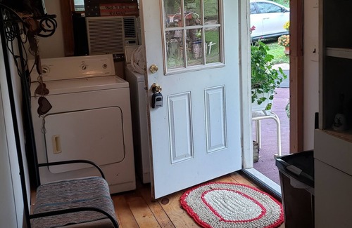 New Straitsville House | Welcome ATVS & Multiple Pets! No weight limits and multiple pets allowed.