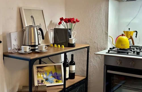 San Gimignano City Centre Apartment | Welcome "Casa San Gimi" your perfect base for exploring the wonders of Tuscany!