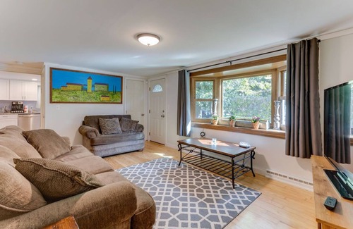 Manomet House | Welcome home. Comfortable four bedroom , two bath house
