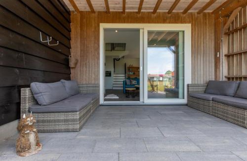 Koudekerke Apartment | Welcome in - Vakantiewoning Jikkemien met terras, vrij uitzicht en huisdiervriendelijk