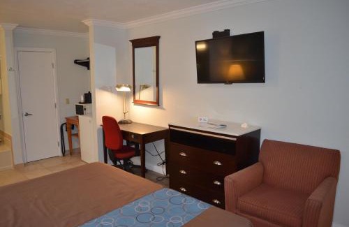 Corona Hotel | Welcome Inn Corona