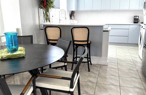 Silver Sands Villa | Welcome more friends and family by combining our two beachfront villas while kee