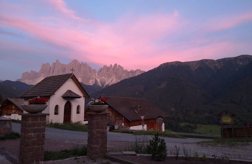 Funes Apartment | Welcome! Or as we say: "GriÃŸ enk!"