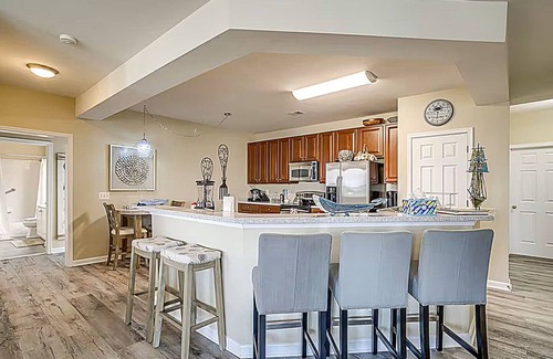 Downtown Cambridge Condo | Welcome to a Cozy Waterfront Condo in Charming Cambridge