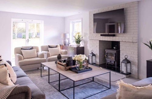 New Forest District Cottage | Welcome to country living at its very finest.