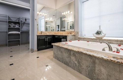 Peccole Ranch Villa | Welcome to Fabulous Las Vegas!Located minutes away from the Las Vegas Strip