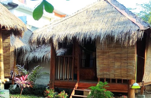 Kuta House | Welcome to Our Bungalows In Kuta Lombok LR 13