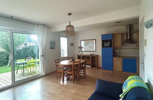 Combrit Apartment | Welcome to Sainte-Marine! Cosy 3★ holiday apartment just 150m from the beach