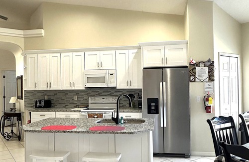 Four Corners Villa | Welcome to Sunshine Retreat Villa