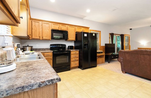 Sloans Valley Cabin | Welcome to “The Great Escape” – Your Ultimate Family & Friends Retreat