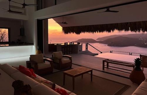 Playa Las Gatas House | Welcome to the Jungle