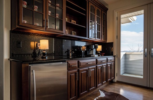 Elgin House | Welcome to The Rancho – a peaceful retreat at 5000ft.