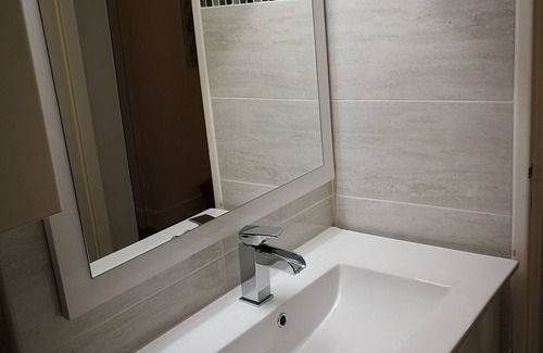 Aubervilliers Apartment | Welcome to the small perched nest