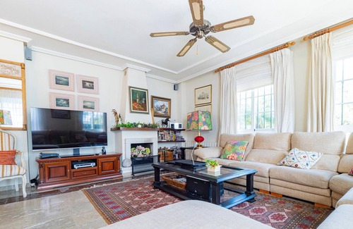 Guadalmina House | Welcome to this family and decorative vacation villa near the beach.
