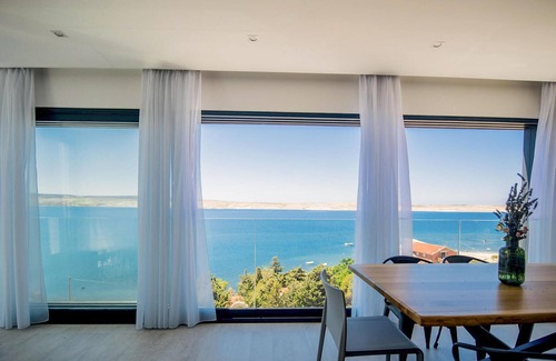 Vidalici Apartment | Welcome to this modern and luxurious vacation apartment on the island of Pag.