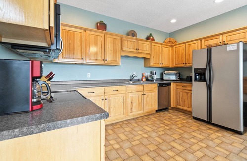Sloans Valley Ski Chalet | Welcome to Villa Bleu at Lake Cumberland – Your Perfect Lakeside Retreat!